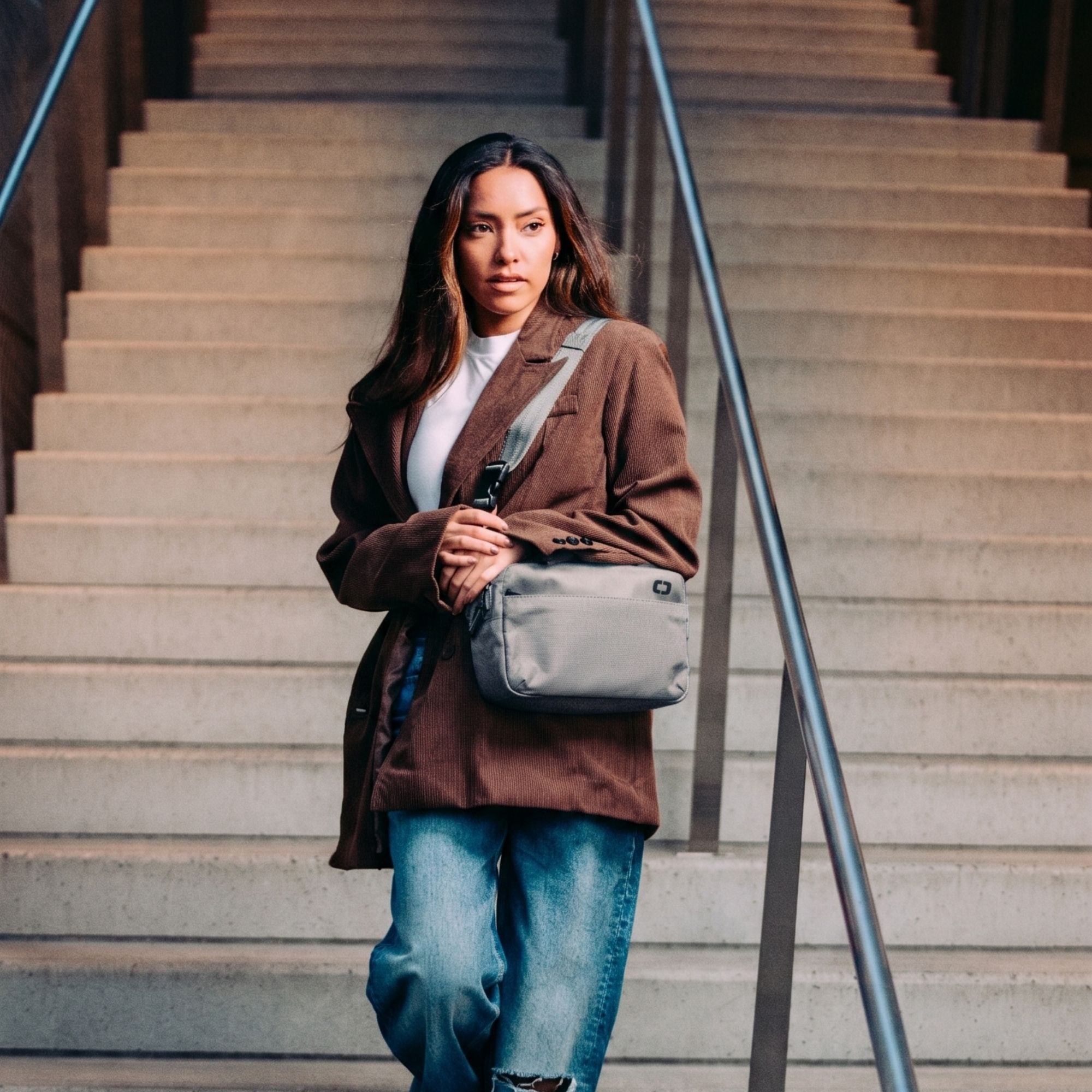 Pace Pro Crossbody