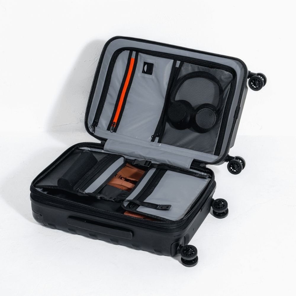 RENEGADE VAULT CARRY-ON BAG