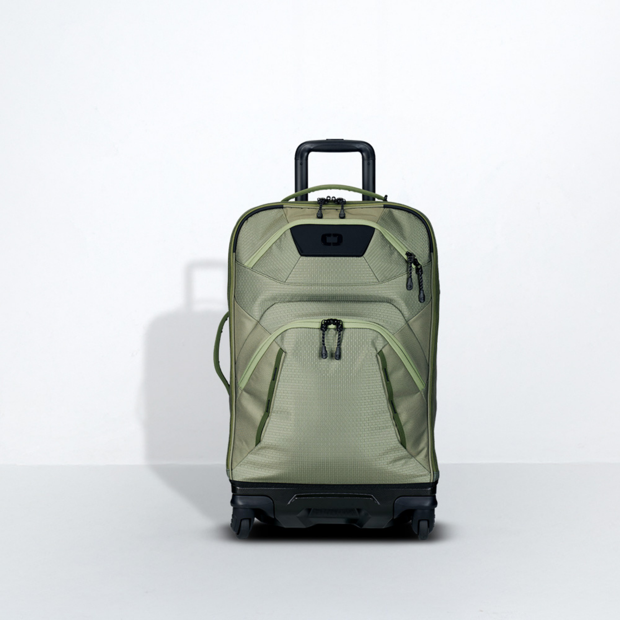 Renegade Pro 26" Luggage - Four Leaf Clover