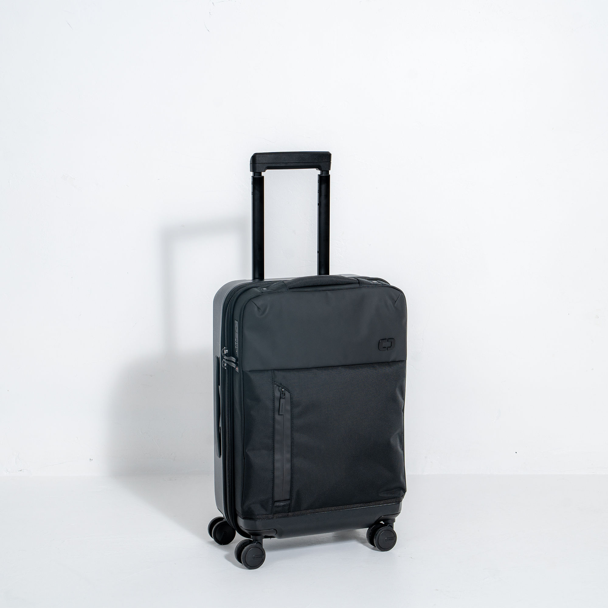 Pace Pro Hybrid Carry-On