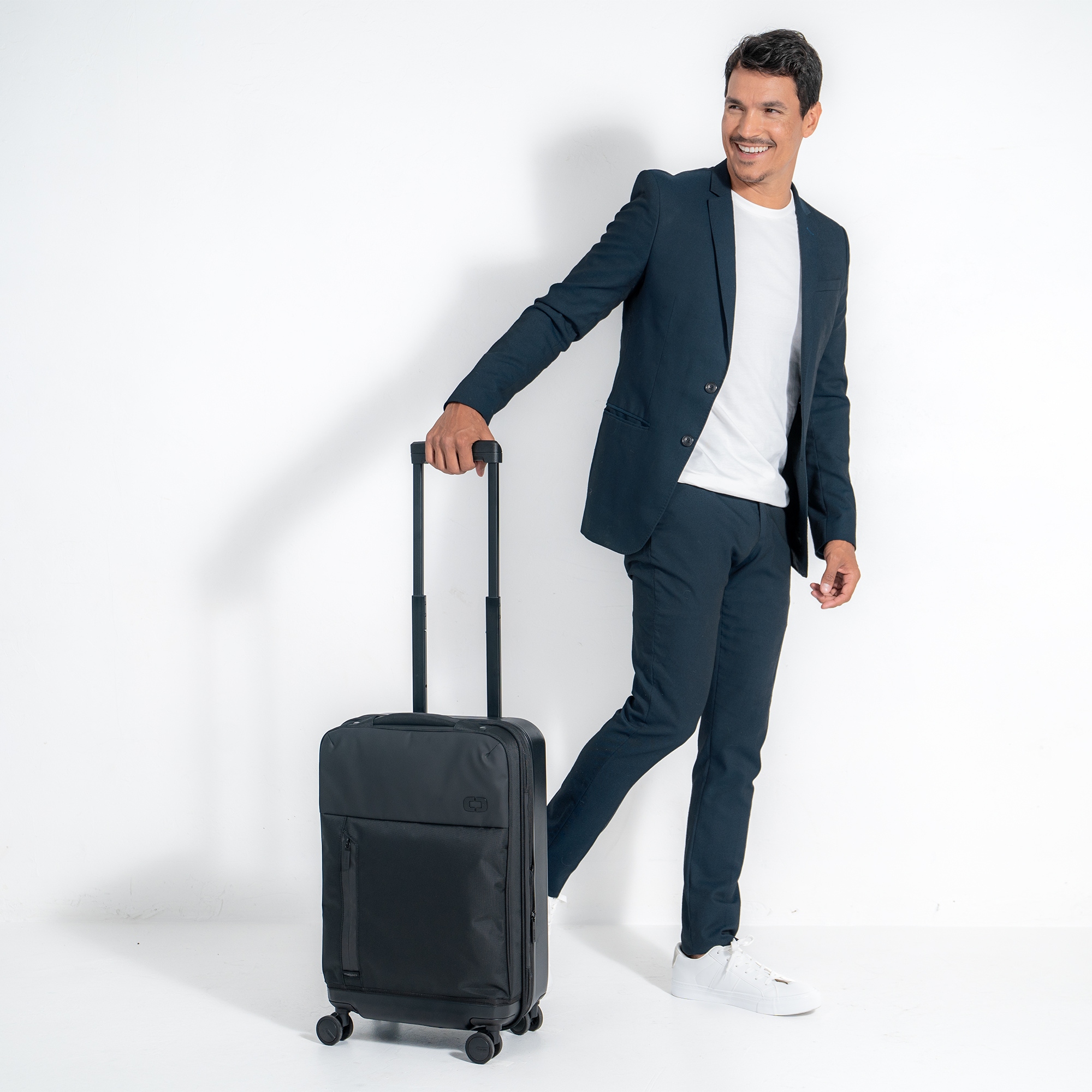 Pace Pro Hybrid Carry-On