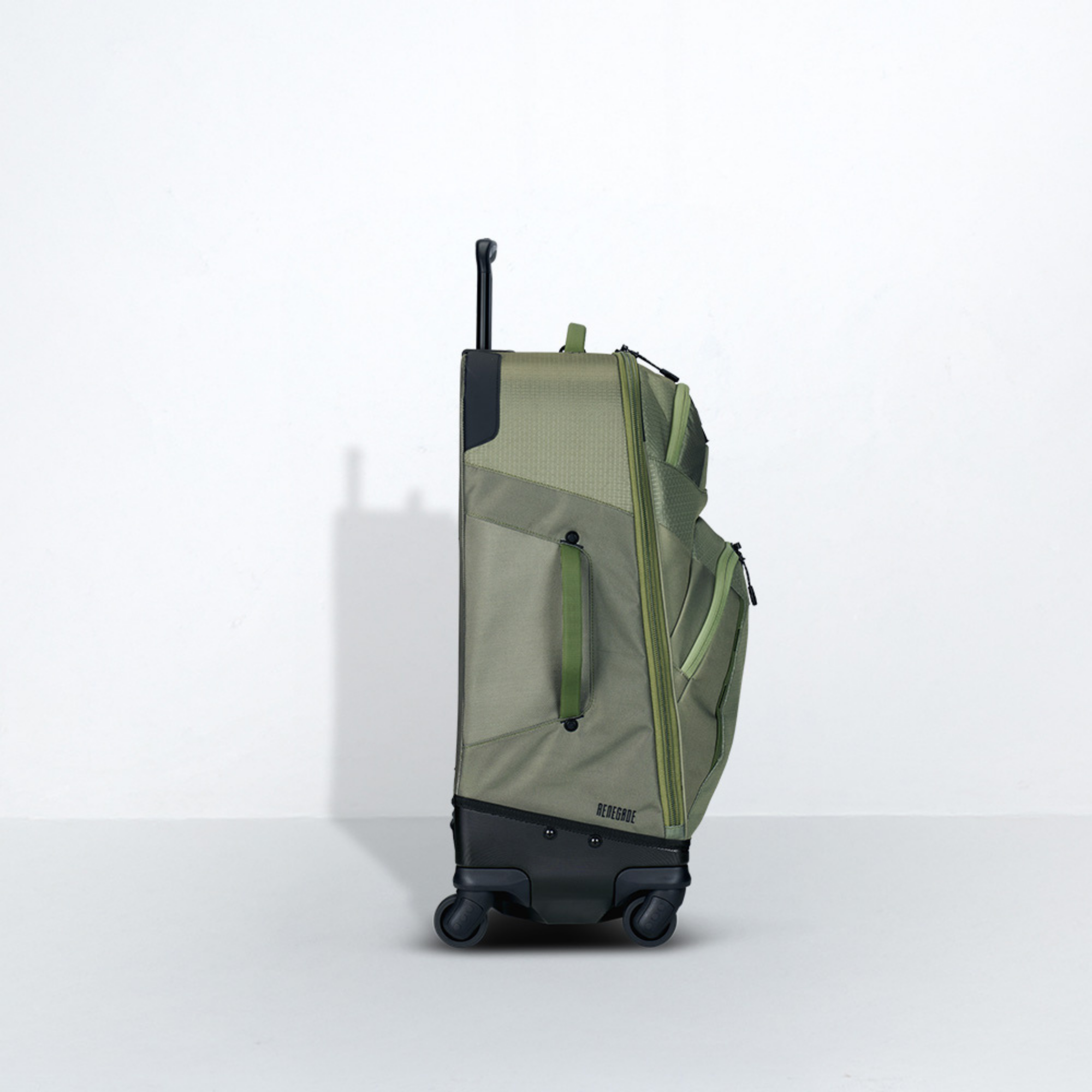 Renegade Pro 26" Luggage - Four Leaf Clover