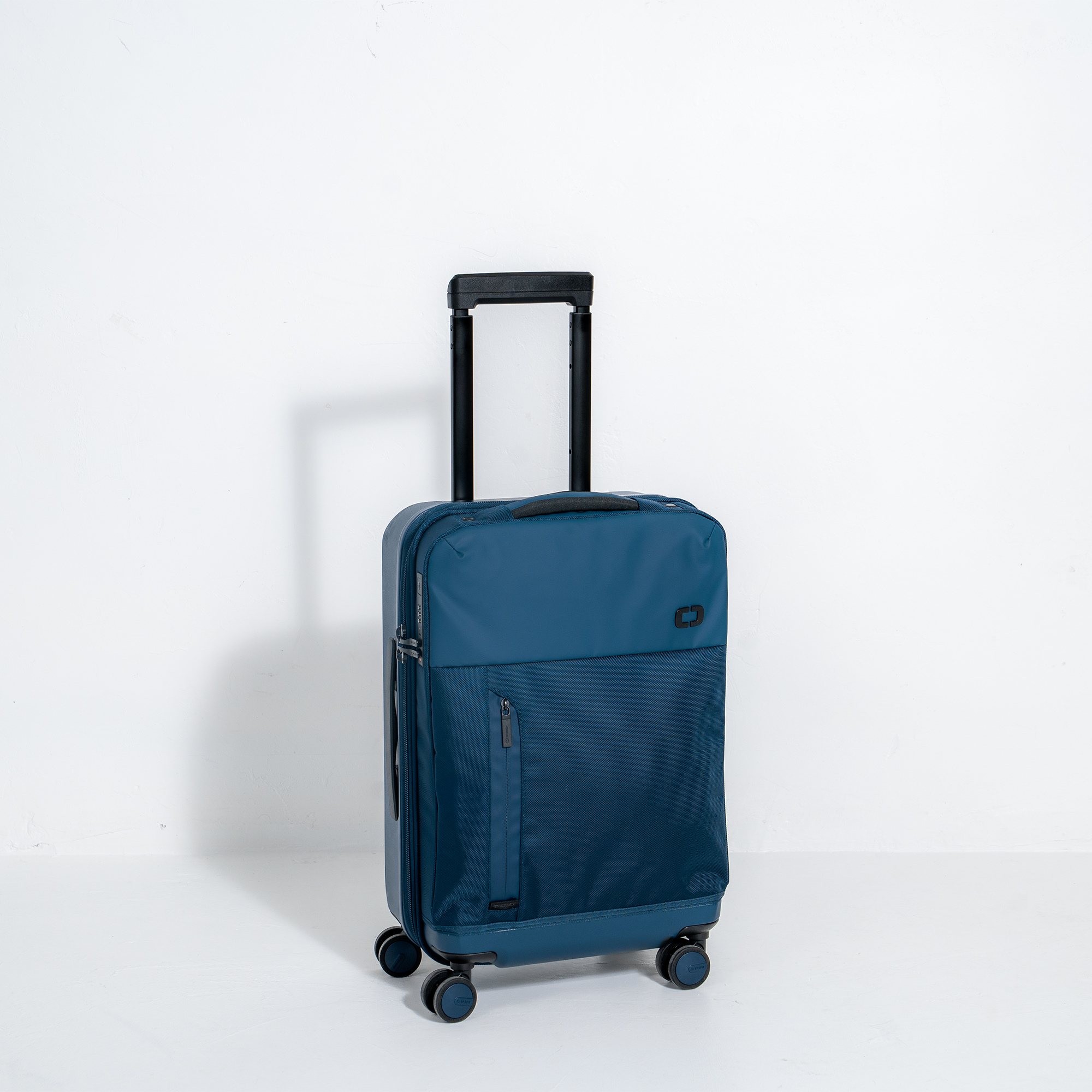 Pace Pro Hybrid Carry-On