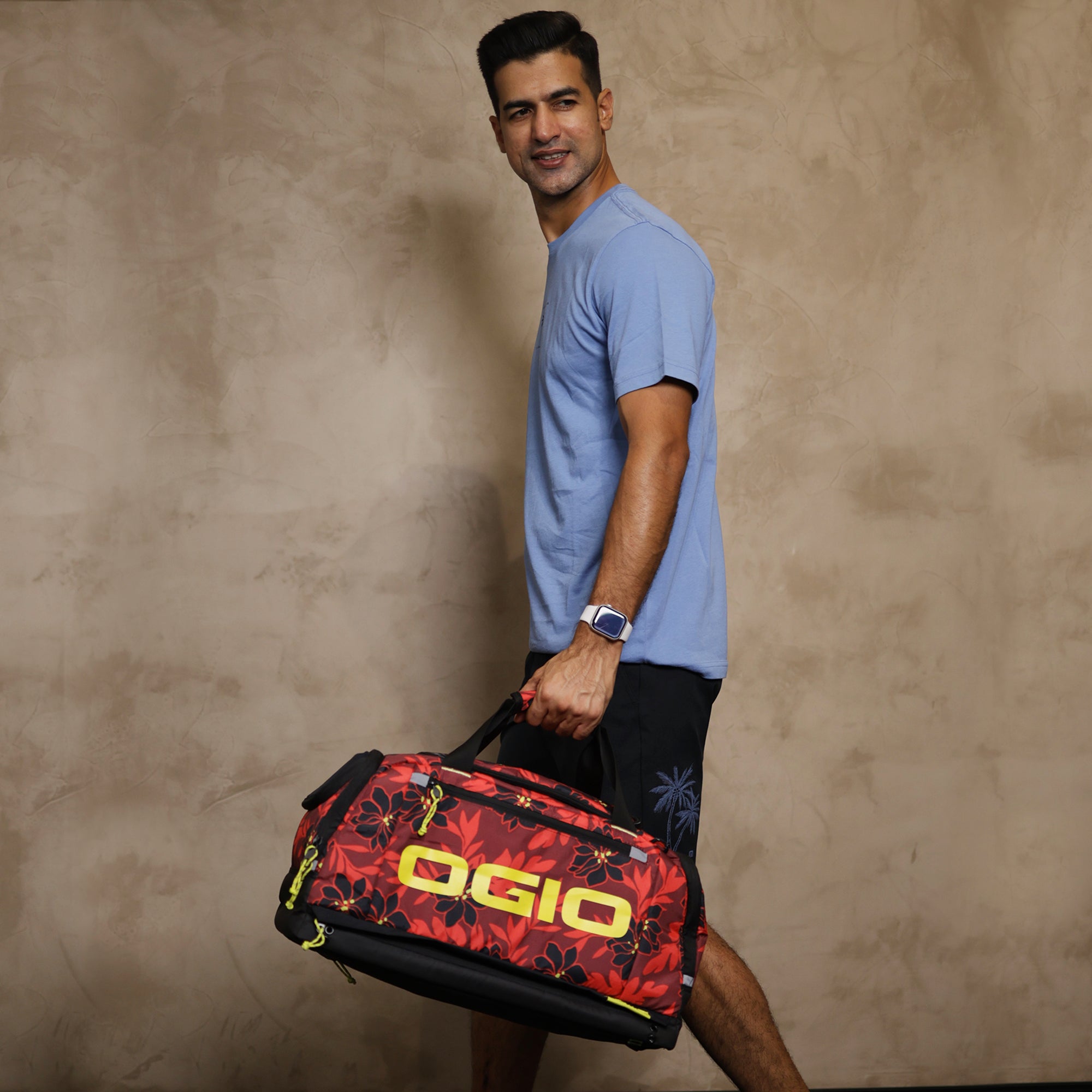45L Fitness Duffel - Red flower Party