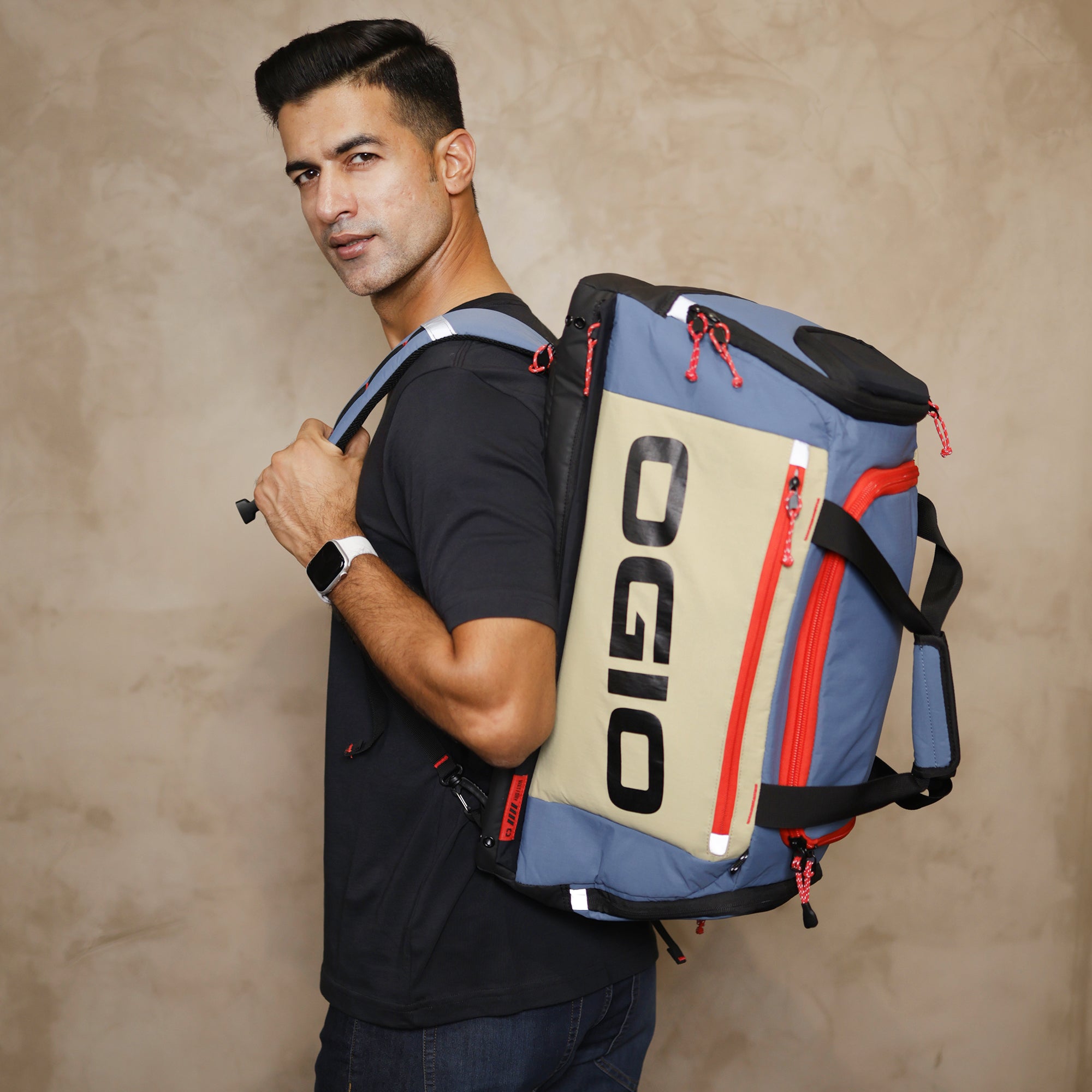 35L Fitness Duffel - Tan/Blue/Red