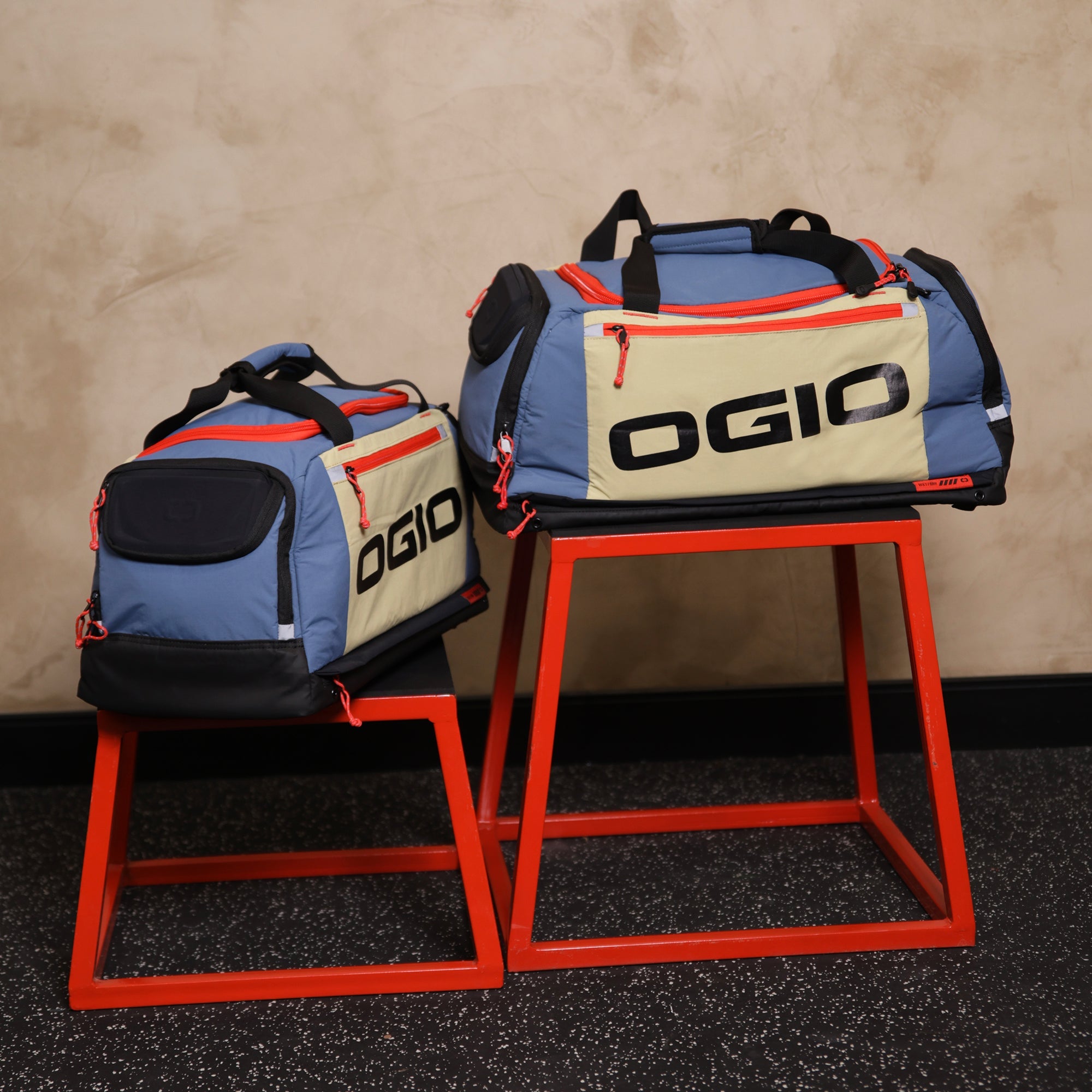 35L Fitness Duffel - Tan/Blue/Red