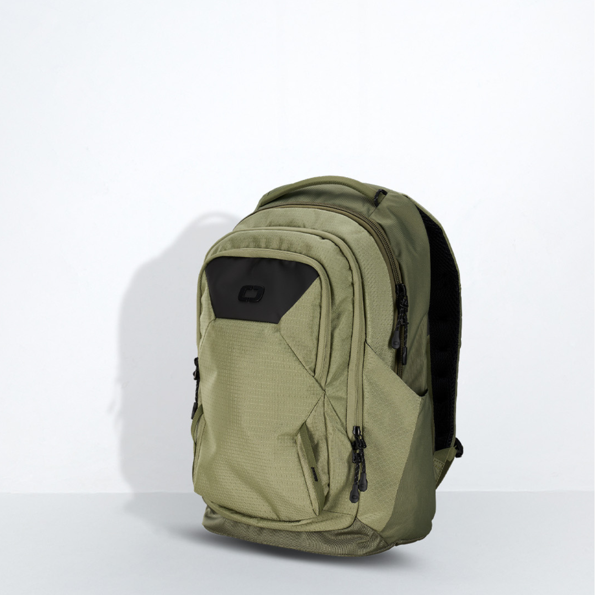 Axle Pro Backpack - Four Leaf Clover