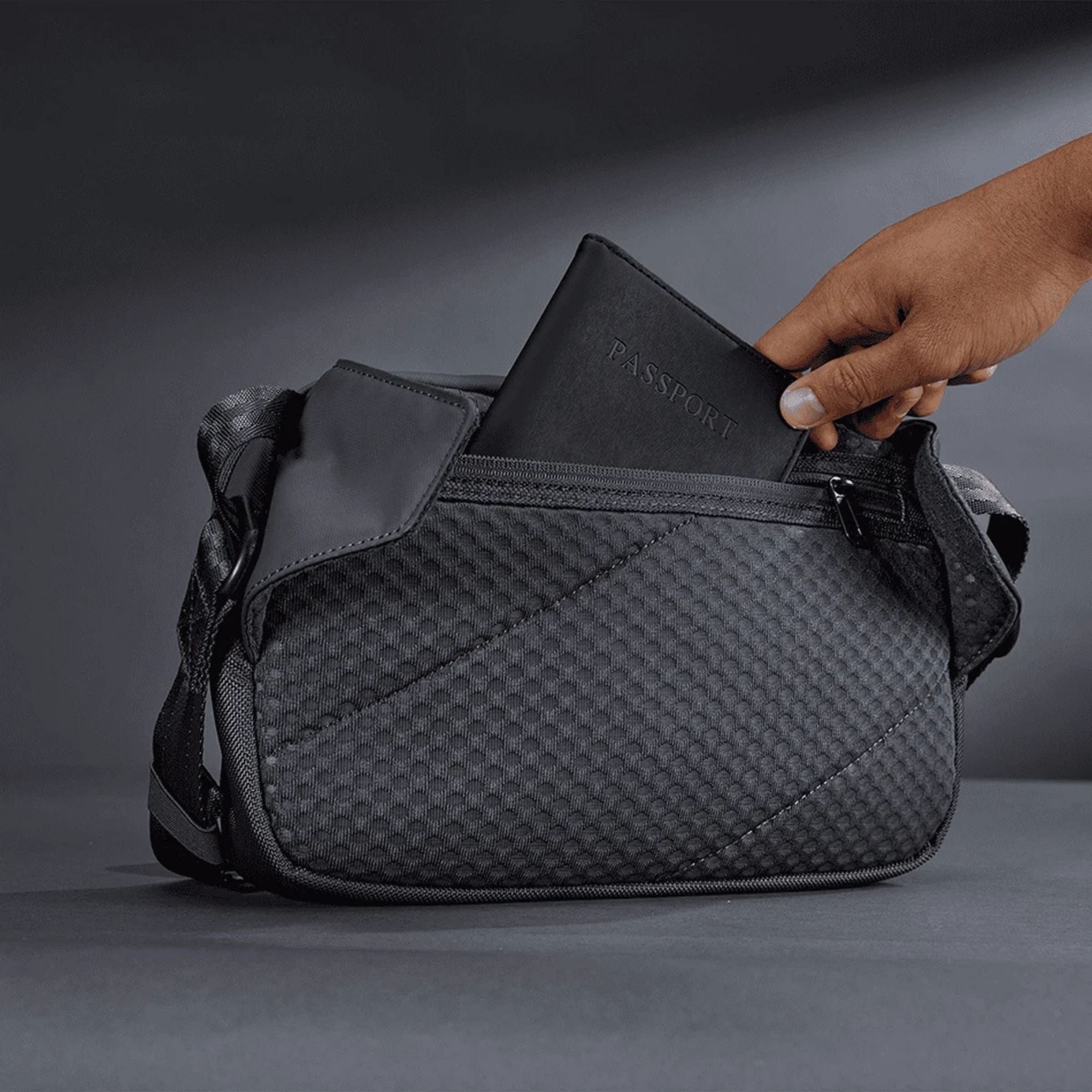 Pace Pro Crossbody - Saffron
