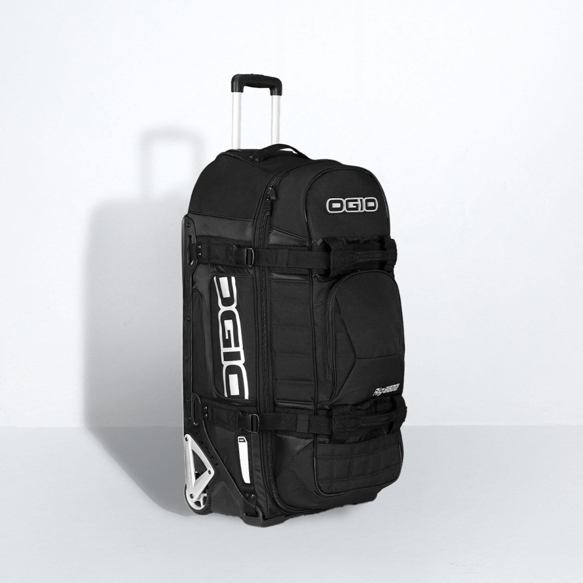 Rig 9800 Travel Bag - Black