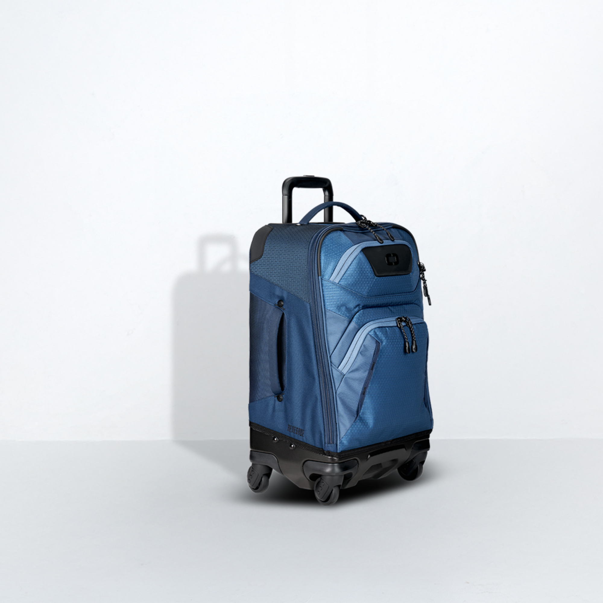 Renegade Pro 22" Luggage - Navy Abyss