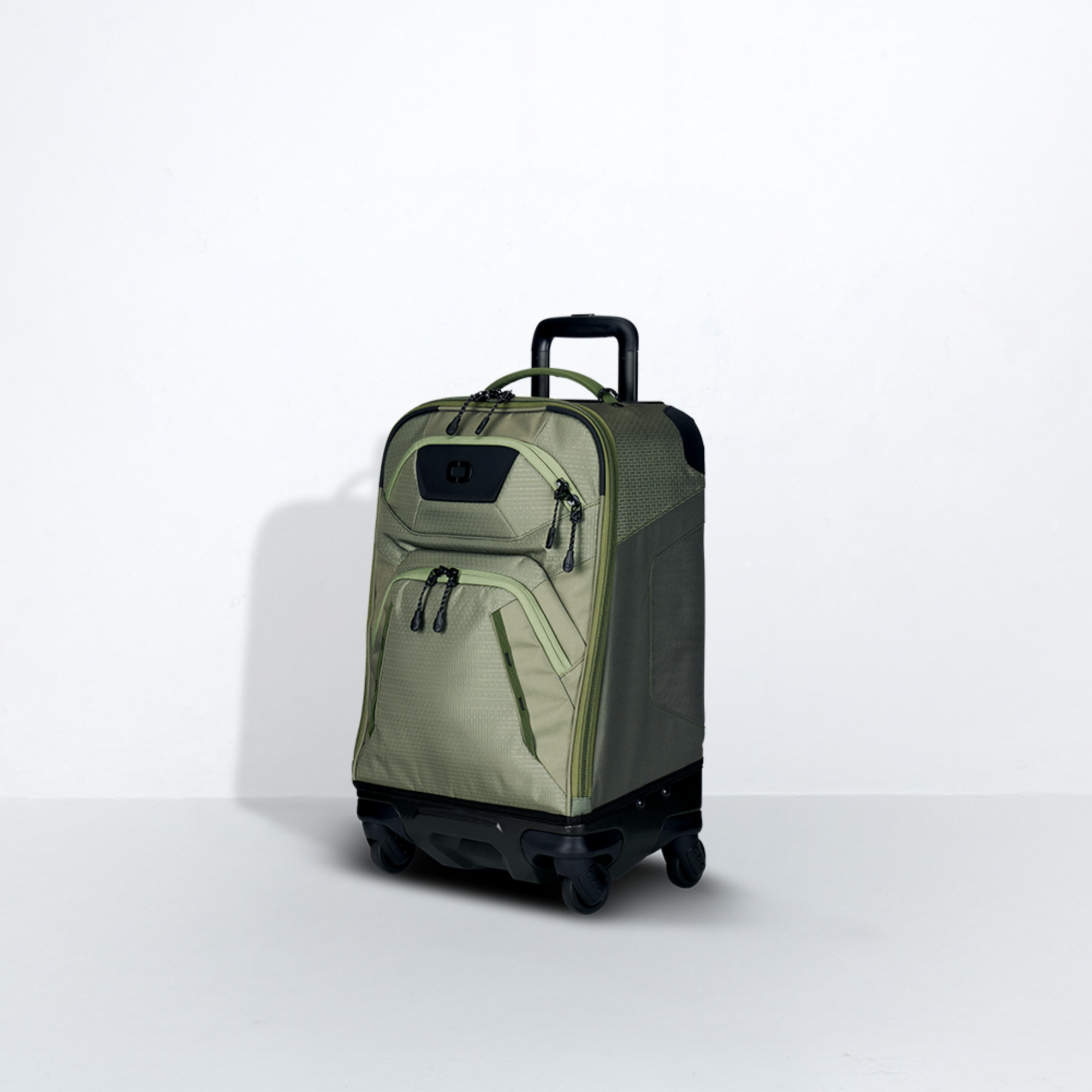 Renegade Pro 22" Luggage