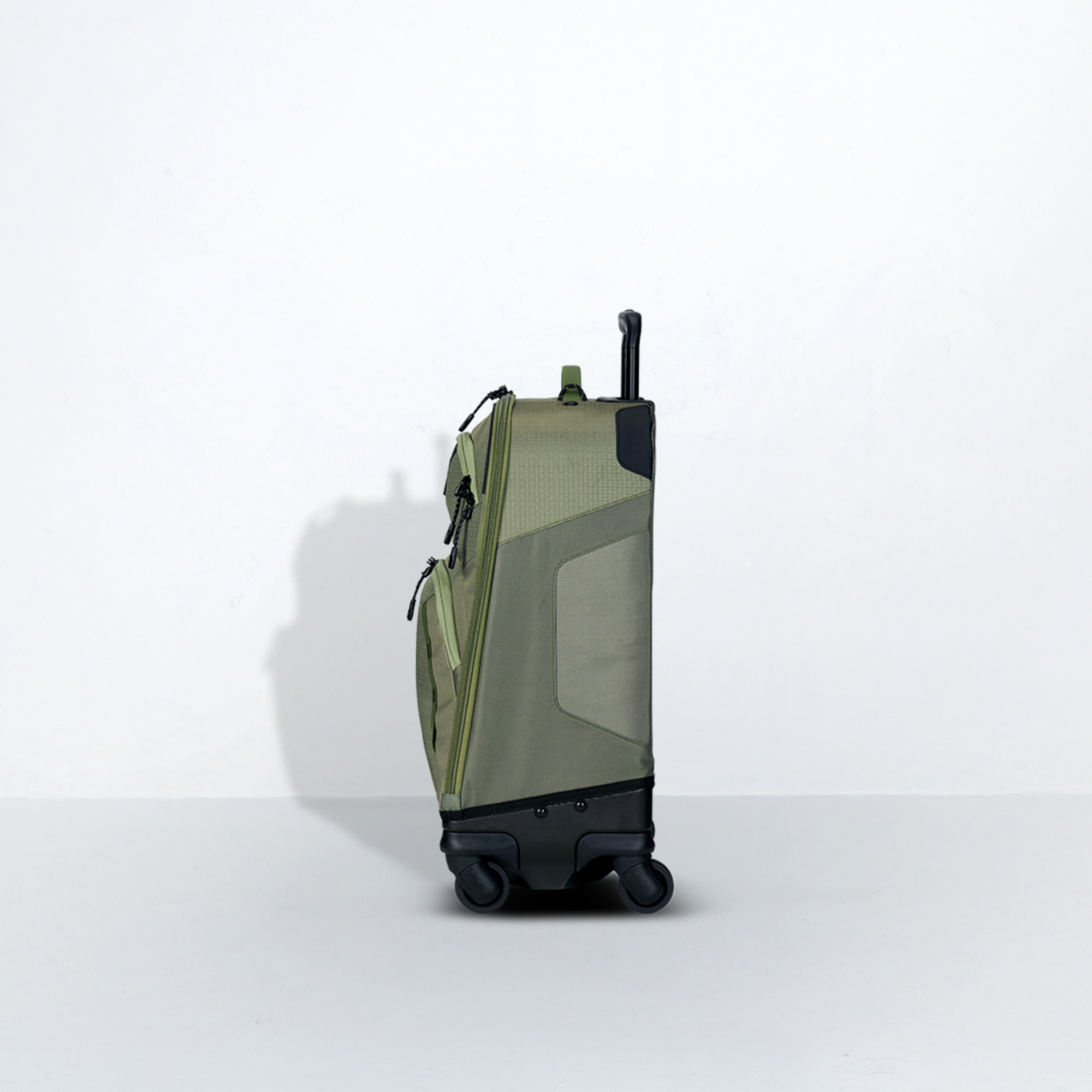 Renegade Pro 22" Luggage