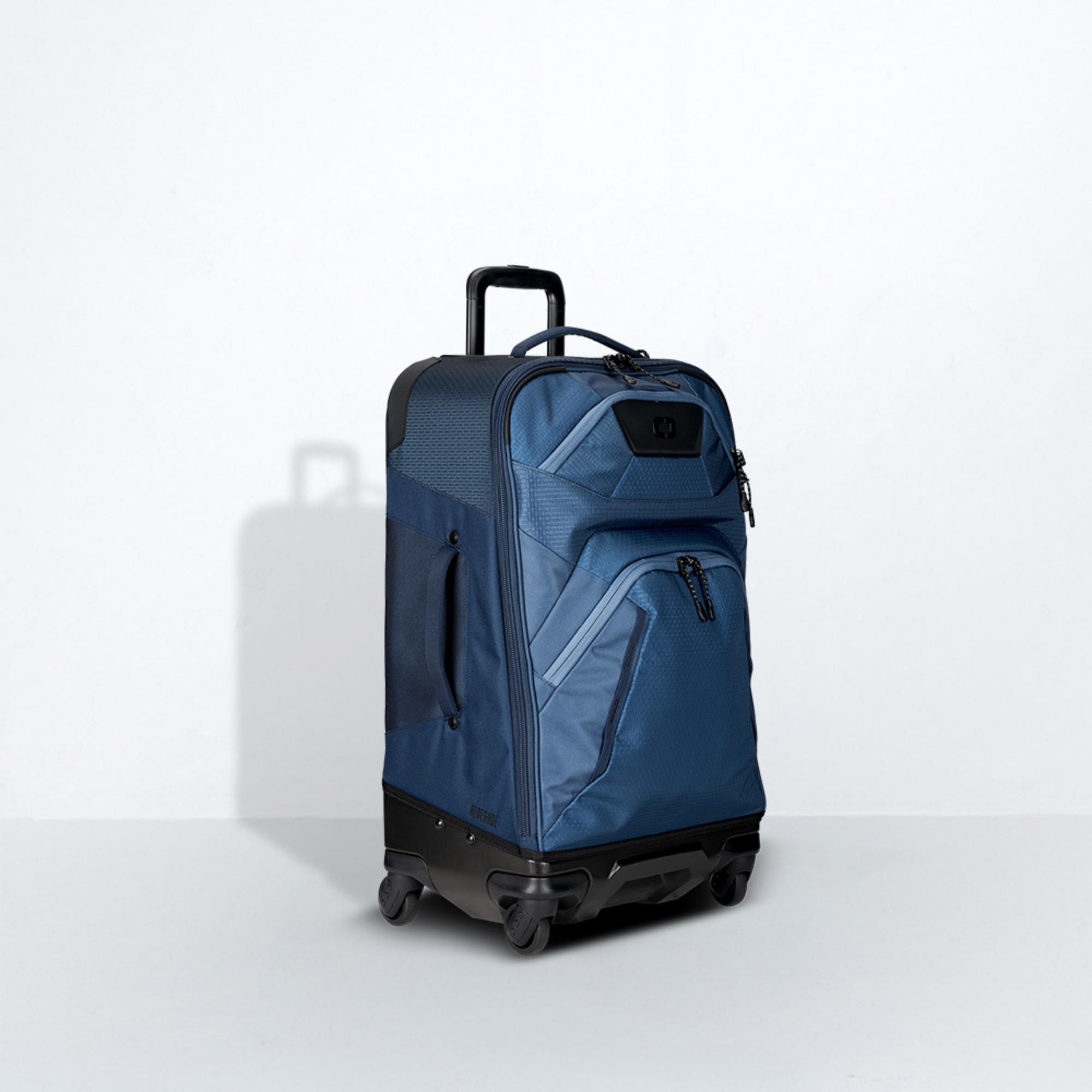 Renegade Pro 26" Luggage - Navy Abyss