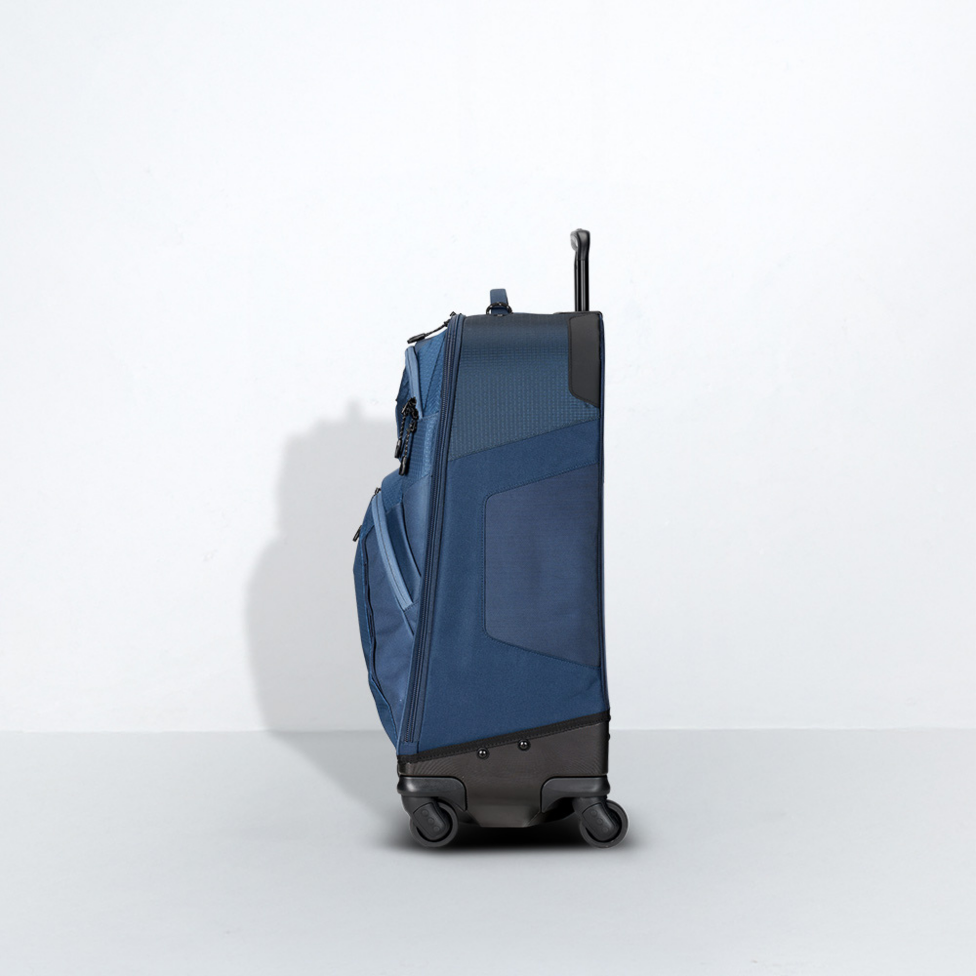 Renegade Pro 26" Luggage - Navy Abyss