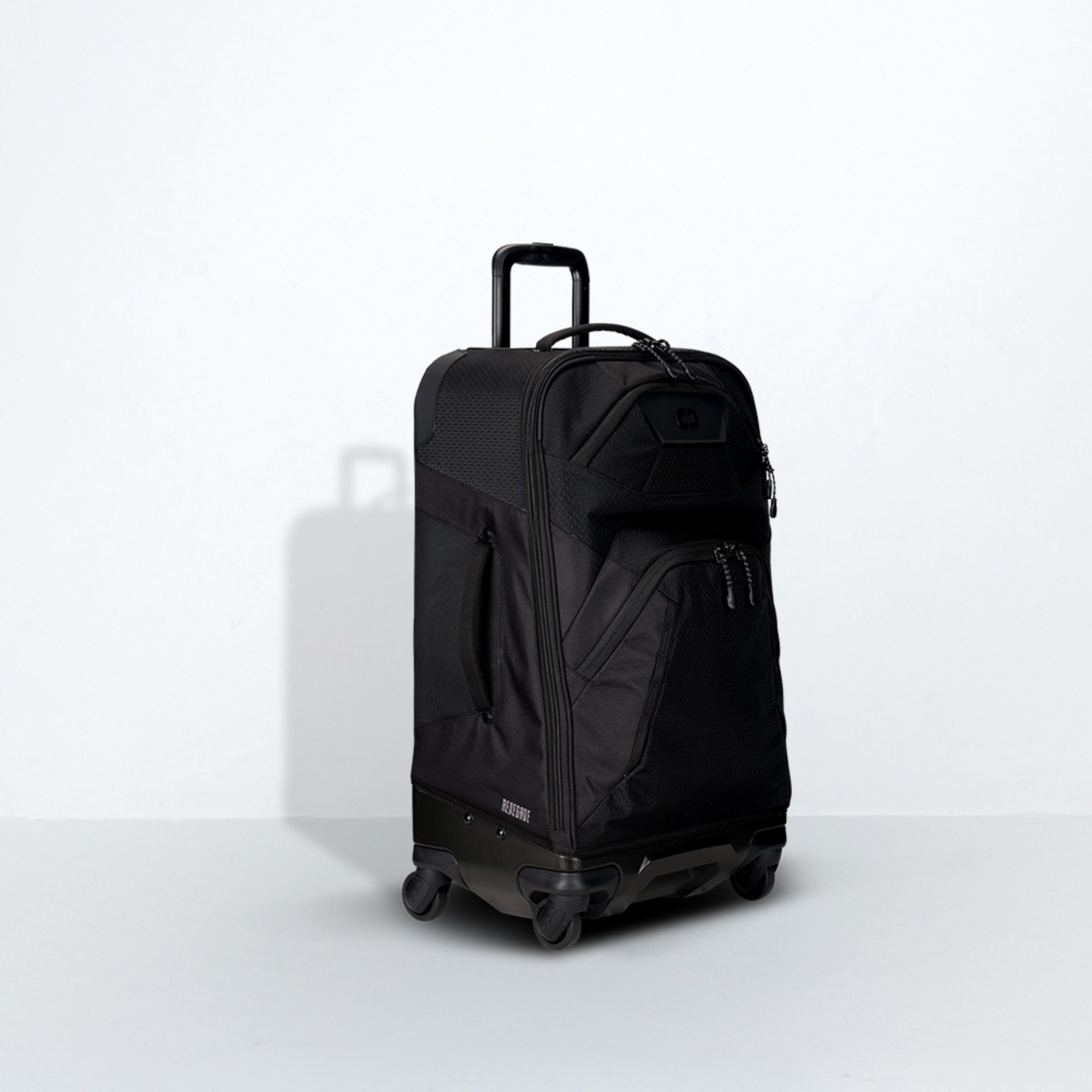 Renegade Pro 26" Luggage - Black