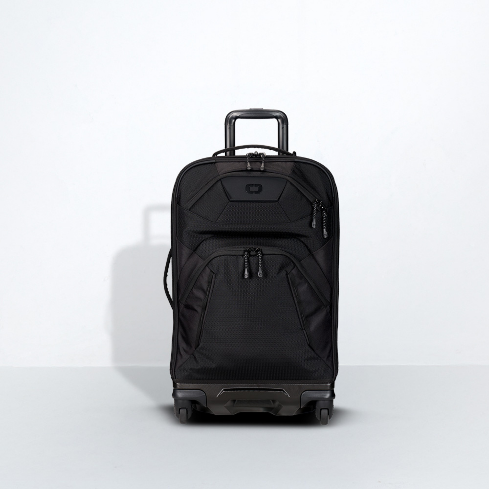 Renegade Pro 26" Luggage - Black