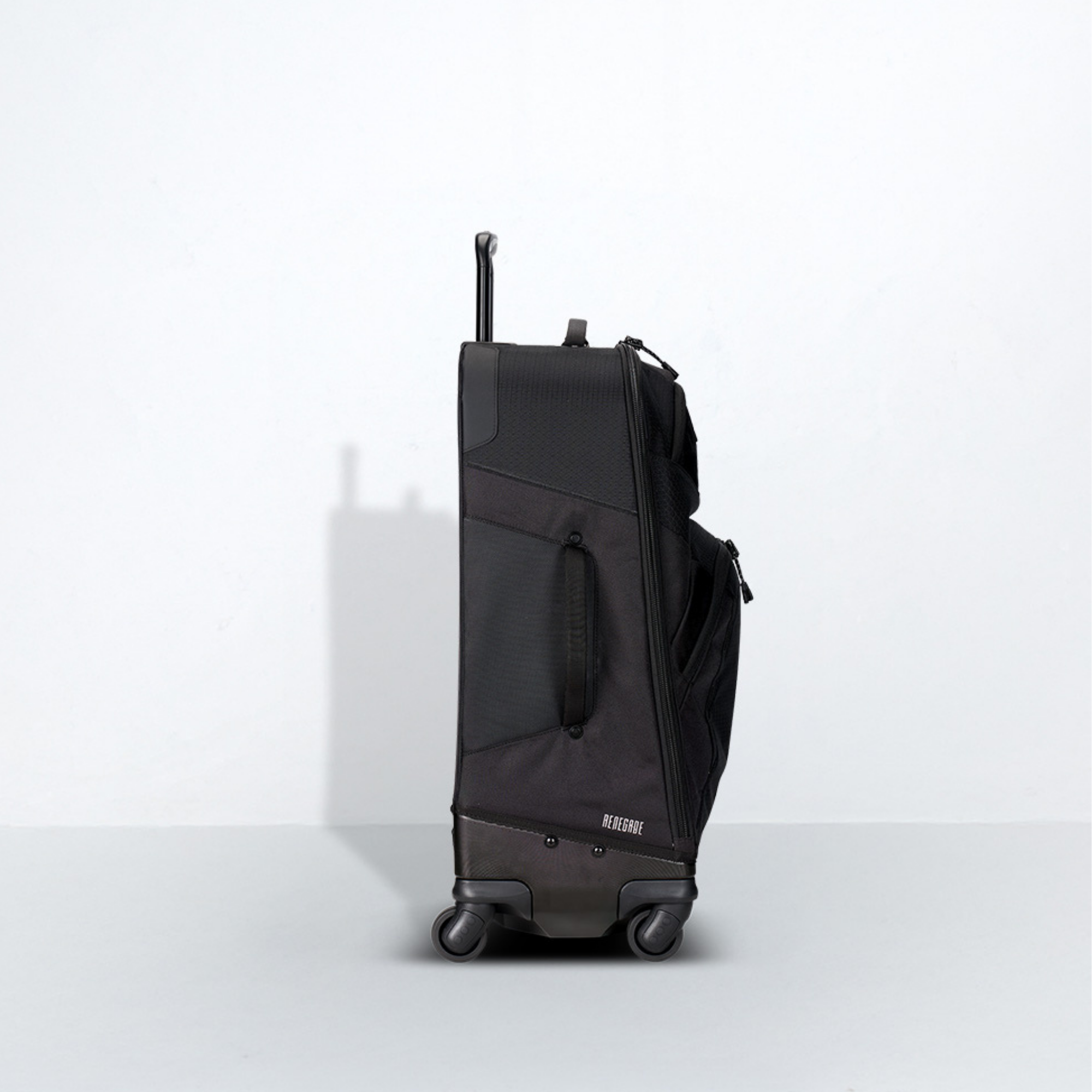 Renegade Pro 26" Luggage - Black