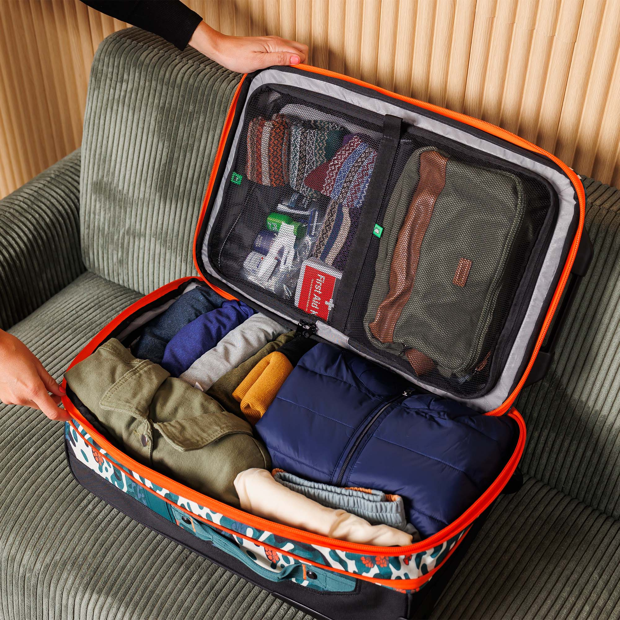 Ogio Alpha Layover Carry-on