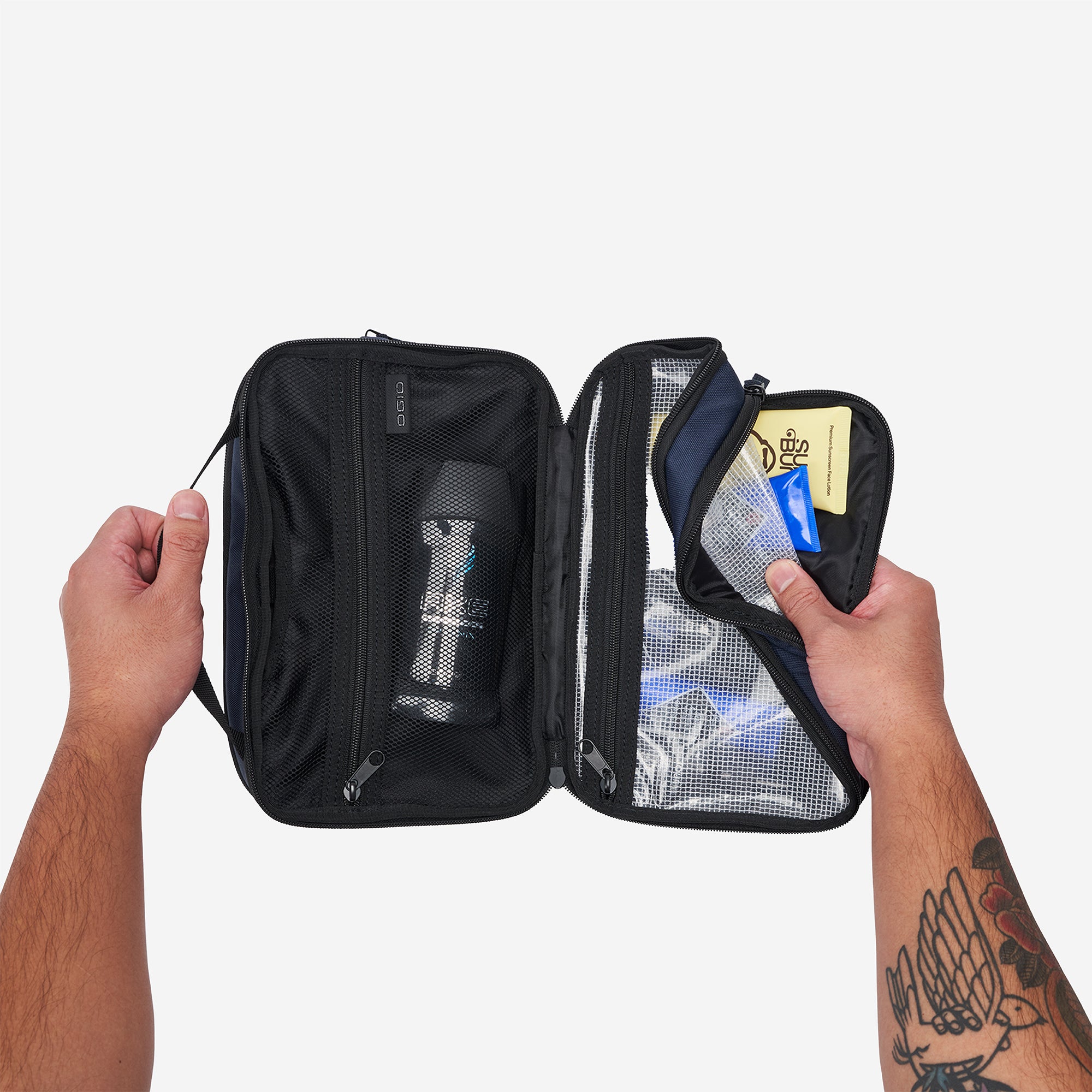 OGIO PACE PRO DOPP KIT