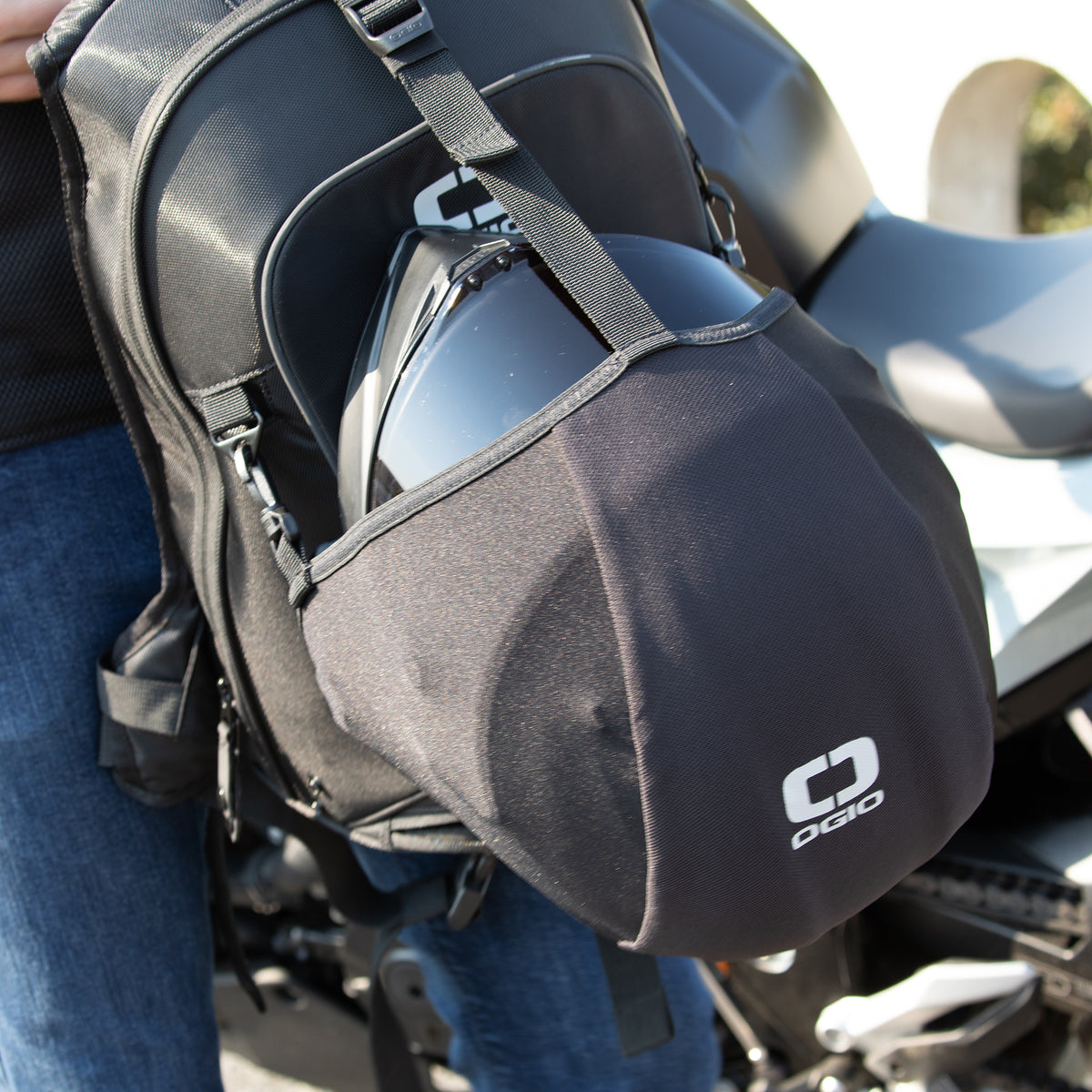 No Drag Mach LH – 28L Aerodynamic Backpack for Riders